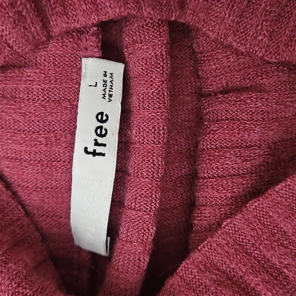 Aritzia Wilfred Free Knit Long Sleeve MockNeck Rib 3D knit Blouse Rasberry Sz L - Picture 2 of 5